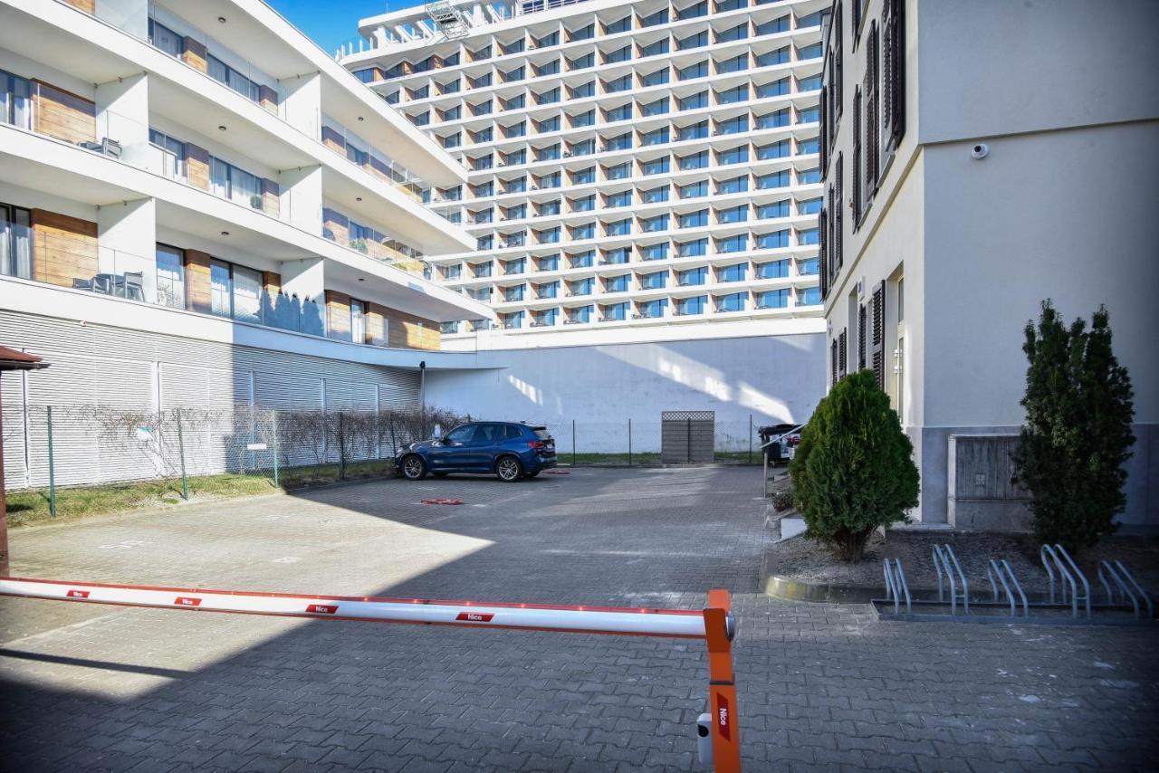 Apartamenty Promenada Z Tarasem I Parkingiem - Apartamenty Na Wyspie Świnoujście Buitenkant foto