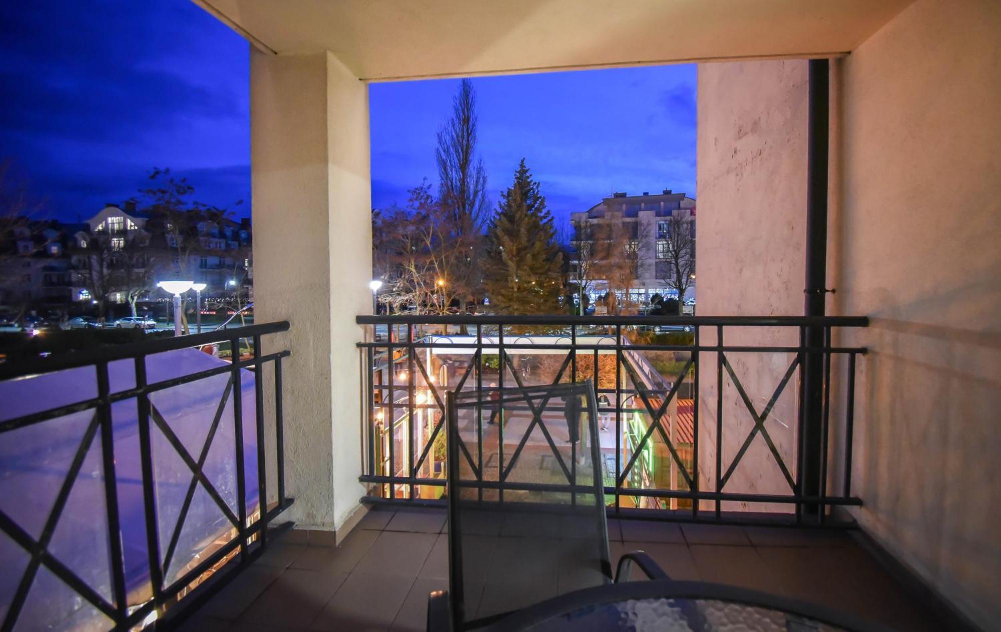 Apartamenty Promenada Z Tarasem I Parkingiem - Apartamenty Na Wyspie Świnoujście Buitenkant foto